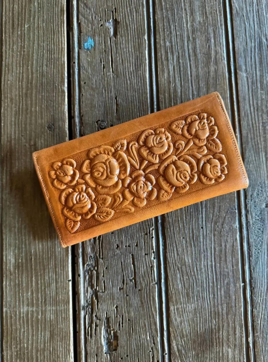 American Darling - Women's Leather Wallet.