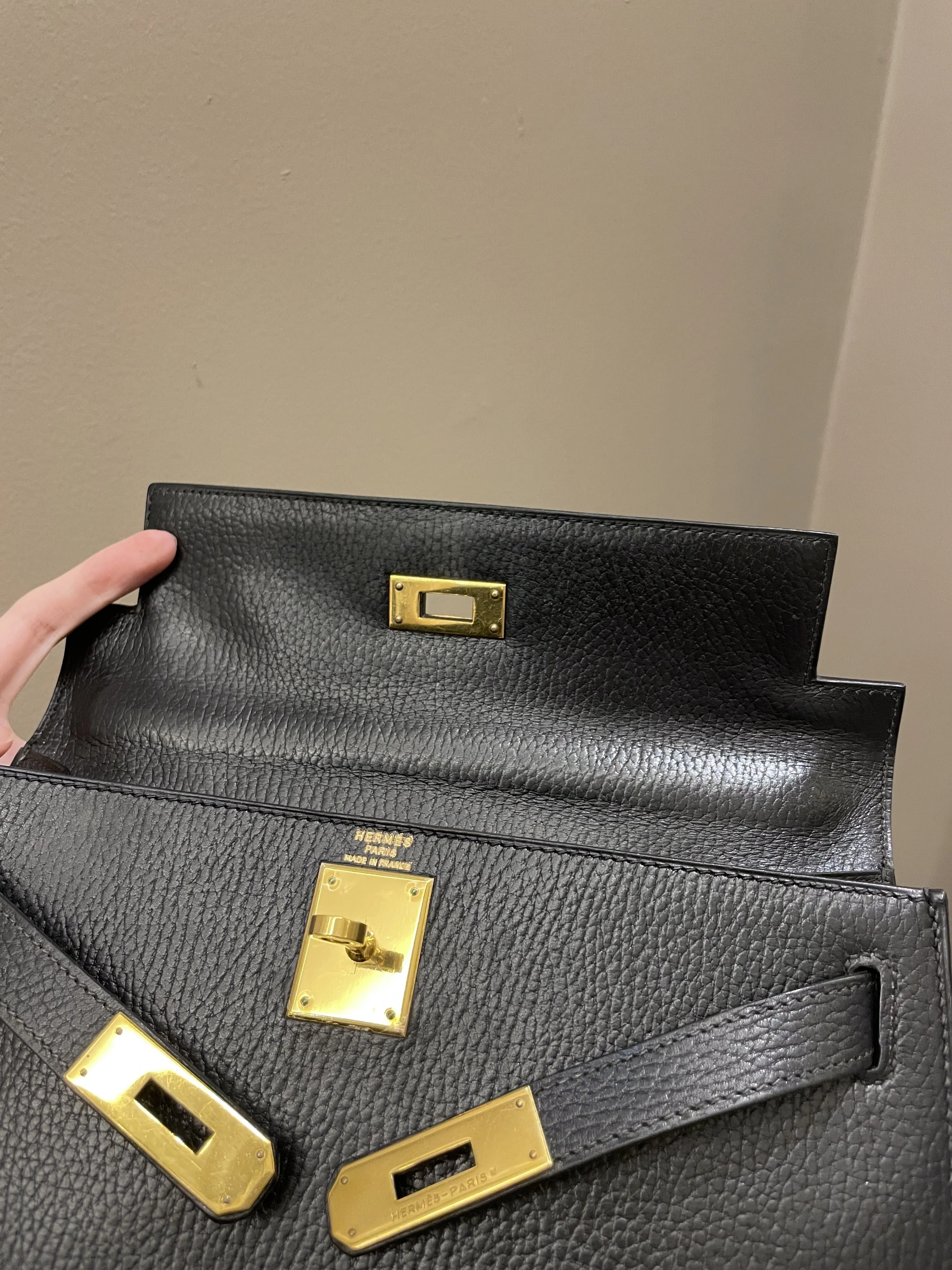 Hermes Vintage Kelly 28 Black Ardennes