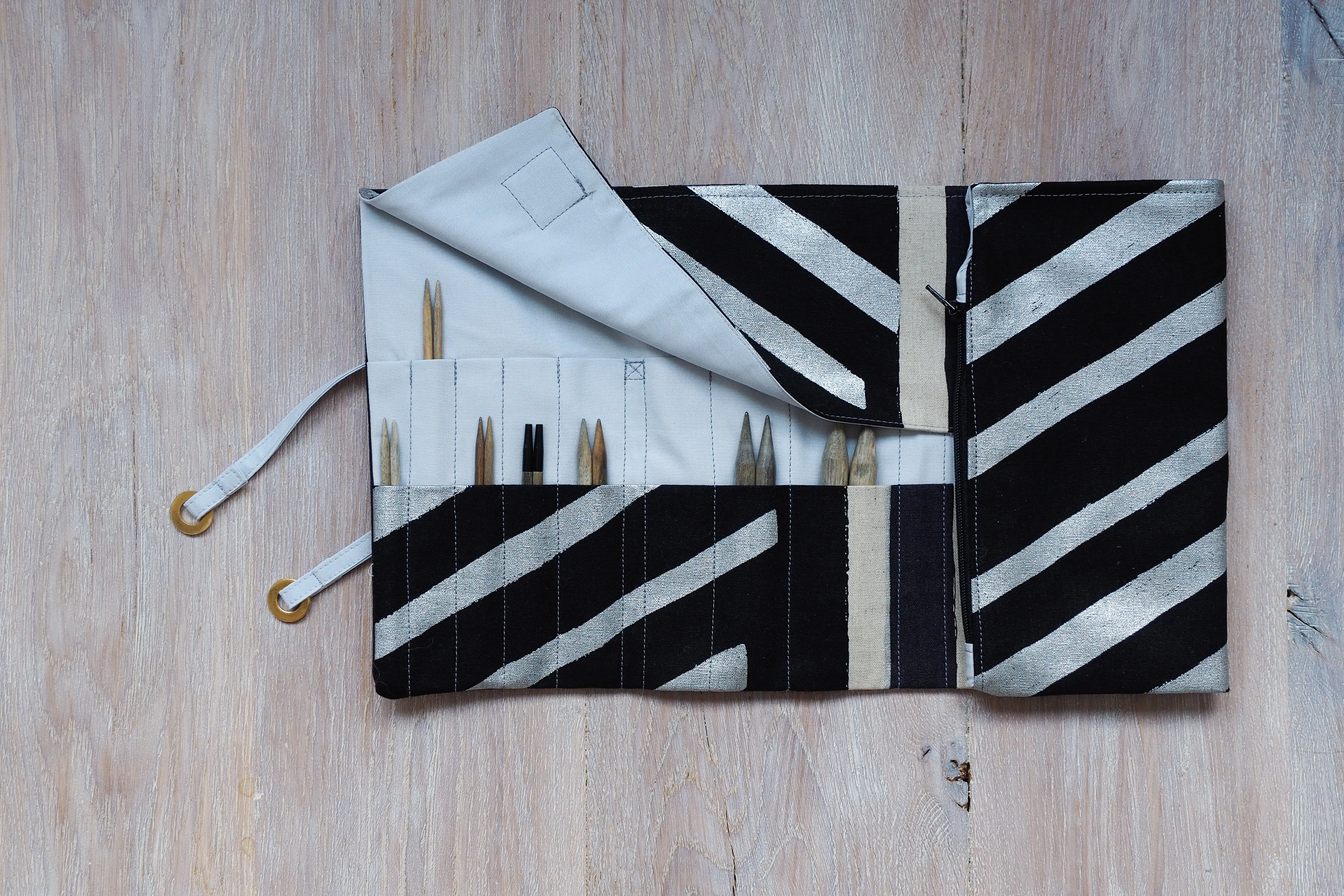 Interchangeable Organiser - Metallic Stripes
