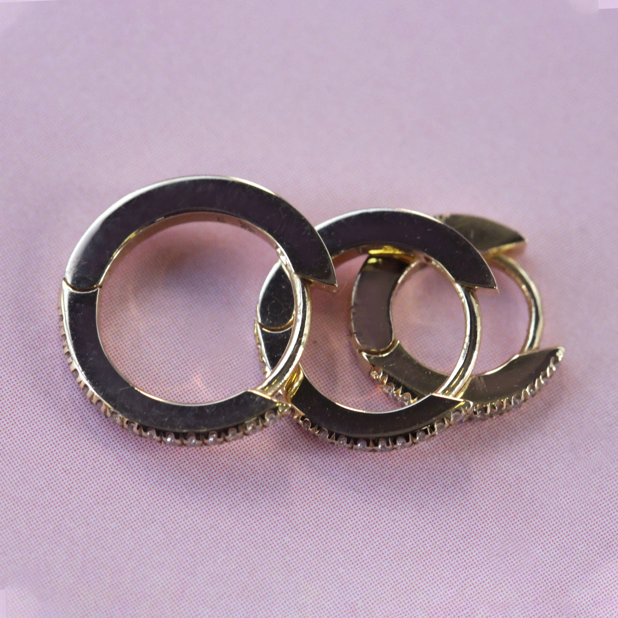 Khloé Large Hoop Gold Earring with White Diamonds