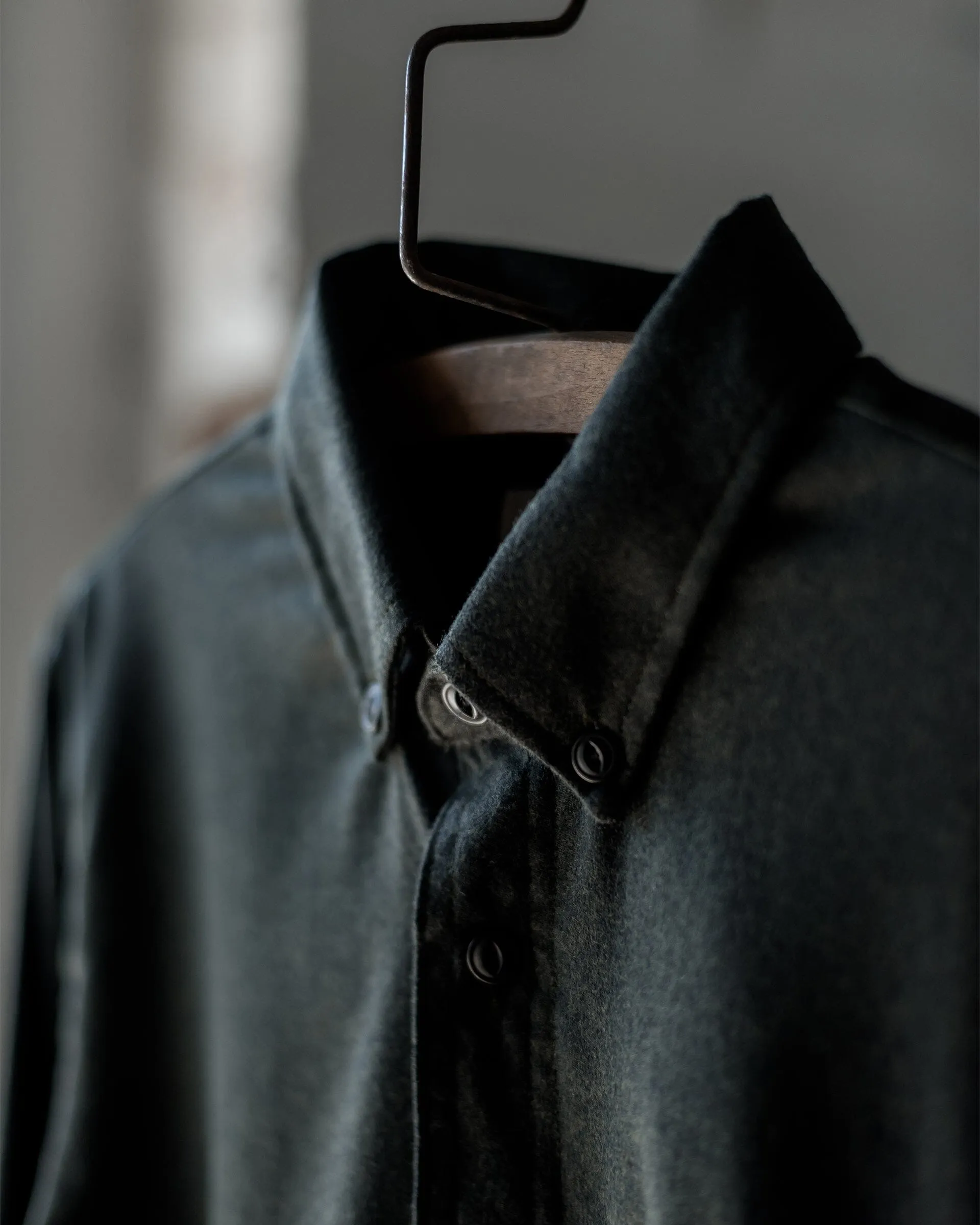 The Mens Light Wool Shirt